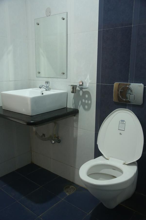 Hotel Dwaraka Paradise Hyderabad Exterior photo